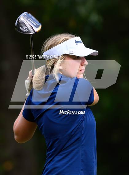 Thumbnail 3 in Carolina Pines Conference Match #5 photogallery.