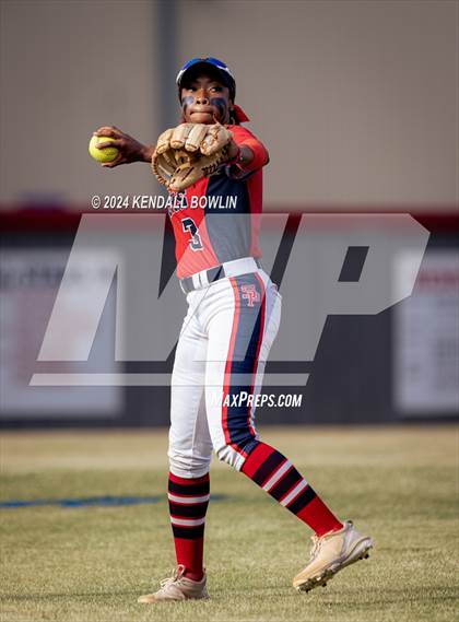 Thumbnail 1 in South Panola vs. Neshoba Central photogallery.