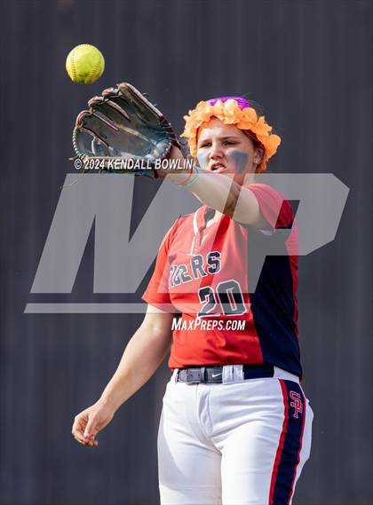 Thumbnail 2 in South Panola vs. Neshoba Central photogallery.