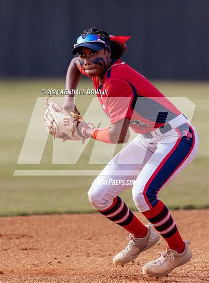 Thumbnail 3 in South Panola vs. Neshoba Central photogallery.