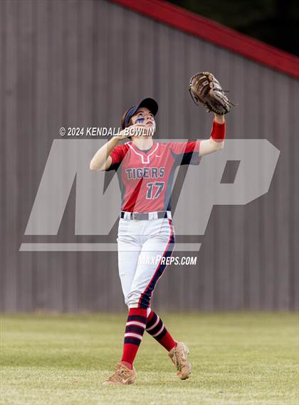 Thumbnail 2 in South Panola vs. Neshoba Central photogallery.