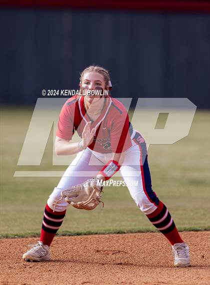 Thumbnail 3 in South Panola vs. Neshoba Central photogallery.