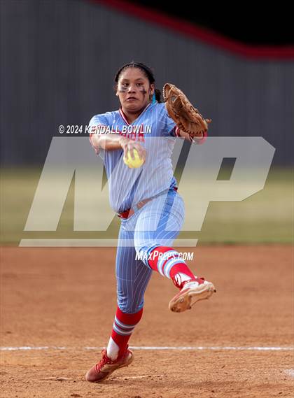 Thumbnail 1 in South Panola vs. Neshoba Central photogallery.