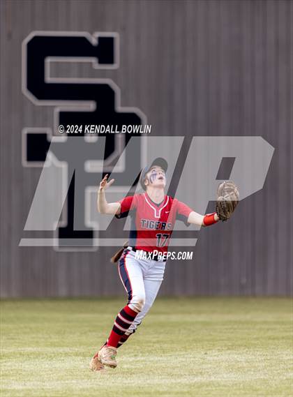 Thumbnail 2 in South Panola vs. Neshoba Central photogallery.