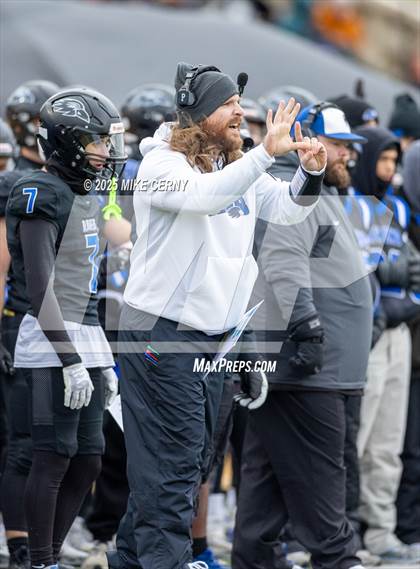 Thumbnail 3 in Olathe Northwest vs. Manhattan (KSHSAA 6A Final) photogallery.