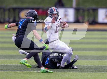 Thumbnail 3 in Olathe Northwest vs. Manhattan (KSHSAA 6A Final) photogallery.