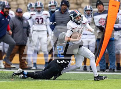 Thumbnail 3 in Olathe Northwest vs. Manhattan (KSHSAA 6A Final) photogallery.