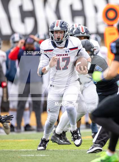 Thumbnail 2 in Olathe Northwest vs. Manhattan (KSHSAA 6A Final) photogallery.