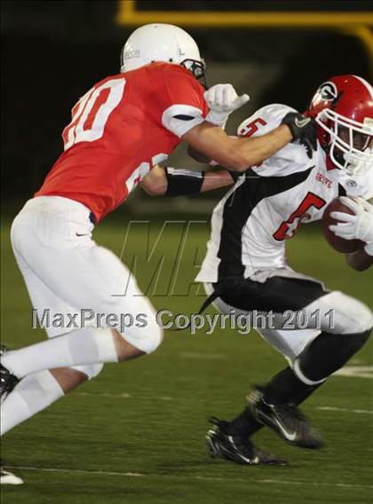 Thumbnail 2 in Garden Grove vs. Beckman (CIF SS Southern Division Final) photogallery.