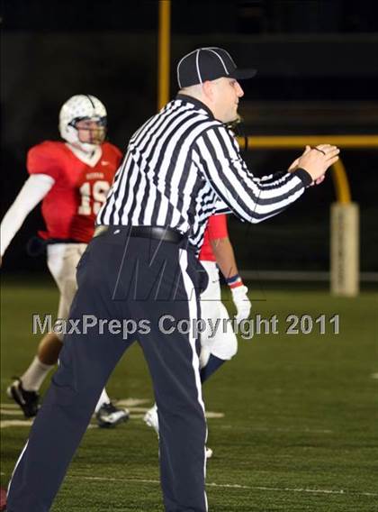 Thumbnail 2 in Garden Grove vs. Beckman (CIF SS Southern Division Final) photogallery.