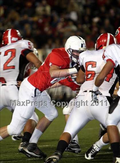 Thumbnail 2 in Garden Grove vs. Beckman (CIF SS Southern Division Final) photogallery.