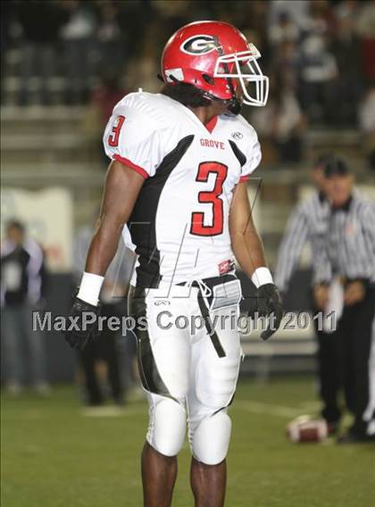 Thumbnail 3 in Garden Grove vs. Beckman (CIF SS Southern Division Final) photogallery.