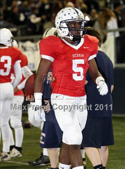 Thumbnail 3 in Garden Grove vs. Beckman (CIF SS Southern Division Final) photogallery.