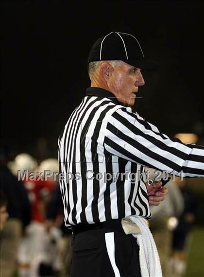 Thumbnail 1 in Garden Grove vs. Beckman (CIF SS Southern Division Final) photogallery.
