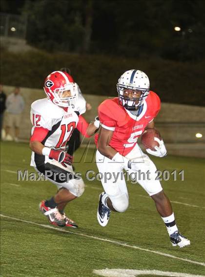 Thumbnail 2 in Garden Grove vs. Beckman (CIF SS Southern Division Final) photogallery.