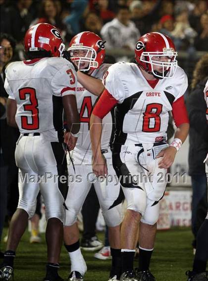 Thumbnail 1 in Garden Grove vs. Beckman (CIF SS Southern Division Final) photogallery.