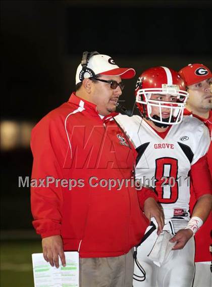 Thumbnail 2 in Garden Grove vs. Beckman (CIF SS Southern Division Final) photogallery.