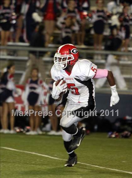Thumbnail 3 in Garden Grove vs. Beckman (CIF SS Southern Division Final) photogallery.