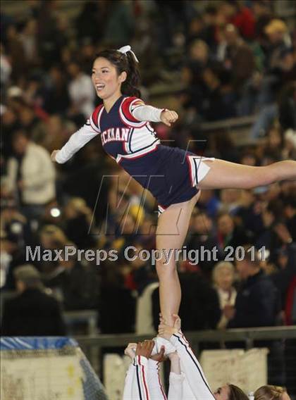 Thumbnail 2 in Garden Grove vs. Beckman (CIF SS Southern Division Final) photogallery.