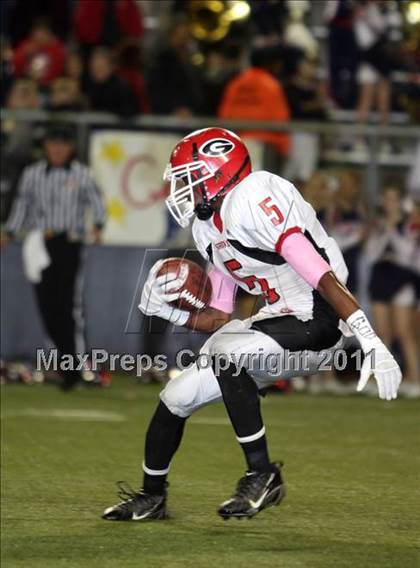 Thumbnail 1 in Garden Grove vs. Beckman (CIF SS Southern Division Final) photogallery.