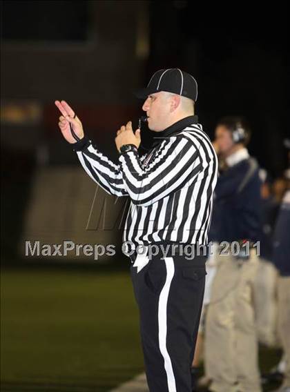 Thumbnail 1 in Garden Grove vs. Beckman (CIF SS Southern Division Final) photogallery.