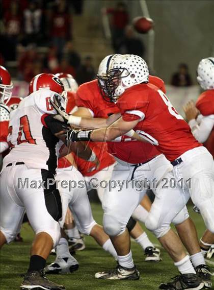 Thumbnail 1 in Garden Grove vs. Beckman (CIF SS Southern Division Final) photogallery.