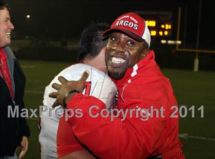Thumbnail 1 in Garden Grove vs. Beckman (CIF SS Southern Division Final) photogallery.