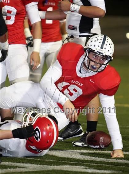 Thumbnail 2 in Garden Grove vs. Beckman (CIF SS Southern Division Final) photogallery.