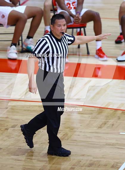 Thumbnail 1 in Chaminade vs. Colony (Rolling Hills State Preview) photogallery.