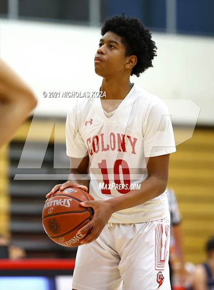 Thumbnail 1 in Chaminade vs. Colony (Rolling Hills State Preview) photogallery.