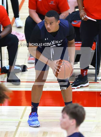 Thumbnail 2 in Chaminade vs. Colony (Rolling Hills State Preview) photogallery.