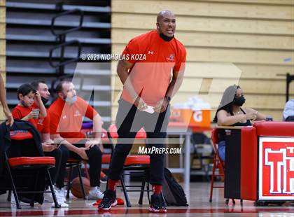 Thumbnail 1 in Chaminade vs. Colony (Rolling Hills State Preview) photogallery.