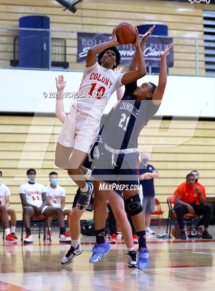Thumbnail 1 in Chaminade vs. Colony (Rolling Hills State Preview) photogallery.