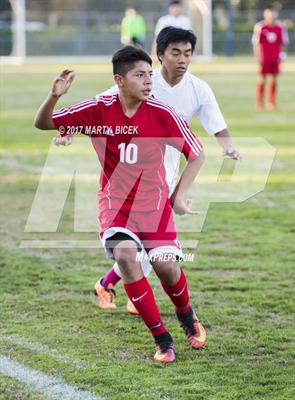 Thumbnail 1 in Beyer @ Central Catholic photogallery.