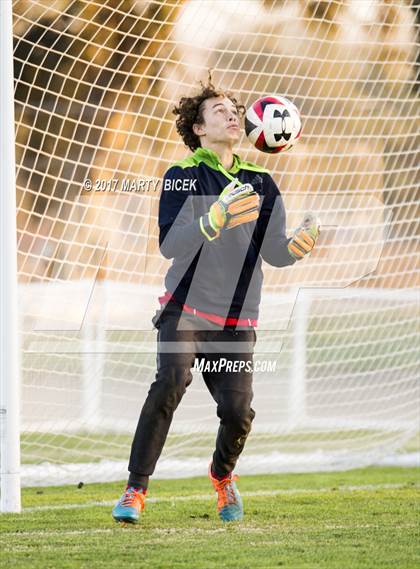 Thumbnail 2 in Beyer @ Central Catholic photogallery.