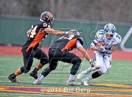 Thumbnail 3 in Shelton vs. Darien (CIAC Class LL Final) photogallery.