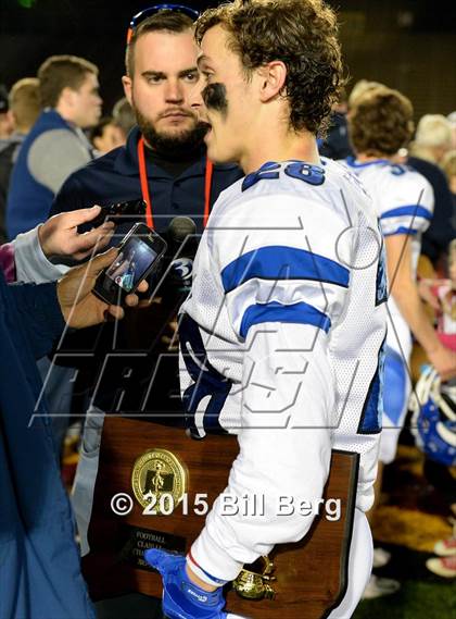 Thumbnail 2 in Shelton vs. Darien (CIAC Class LL Final) photogallery.