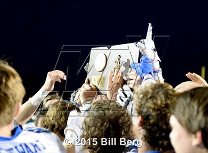 Thumbnail 3 in Shelton vs. Darien (CIAC Class LL Final) photogallery.
