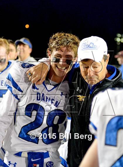 Thumbnail 2 in Shelton vs. Darien (CIAC Class LL Final) photogallery.