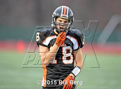 Thumbnail 2 in Shelton vs. Darien (CIAC Class LL Final) photogallery.