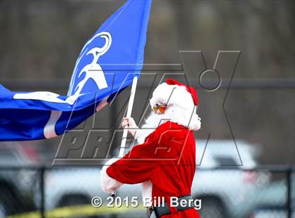 Thumbnail 2 in Shelton vs. Darien (CIAC Class LL Final) photogallery.