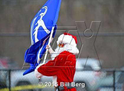 Thumbnail 3 in Shelton vs. Darien (CIAC Class LL Final) photogallery.