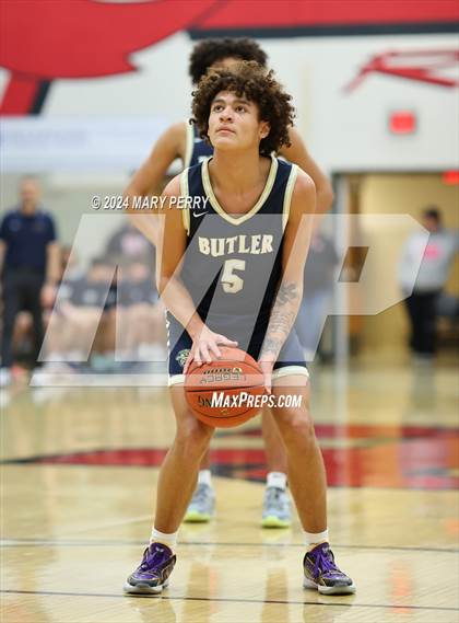 Thumbnail 2 in Butler @ New Castle photogallery.