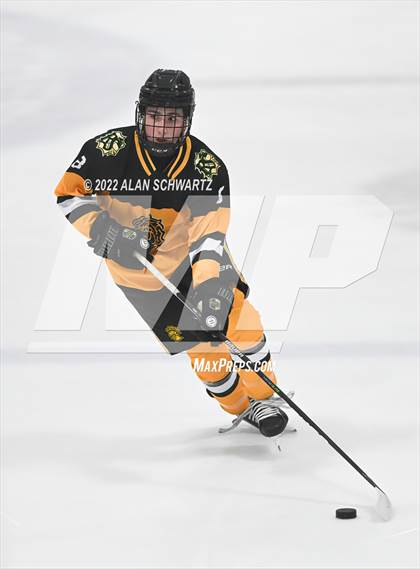 Thumbnail 2 in Fairport @ McQuaid Jesuit photogallery.