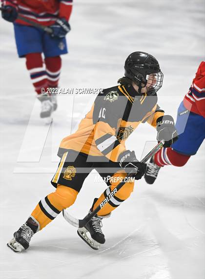 Thumbnail 3 in Fairport @ McQuaid Jesuit photogallery.