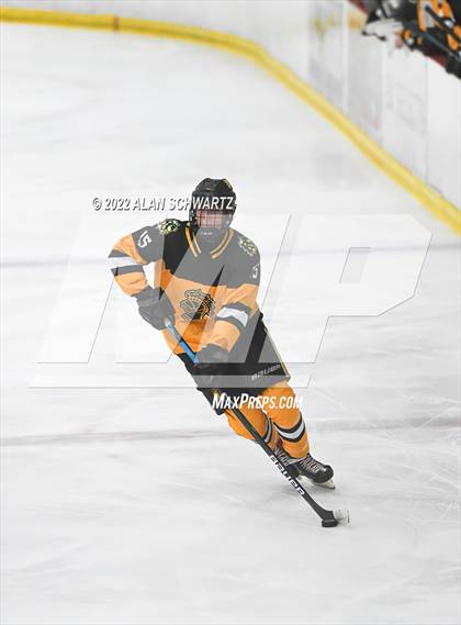 Thumbnail 2 in Fairport @ McQuaid Jesuit photogallery.