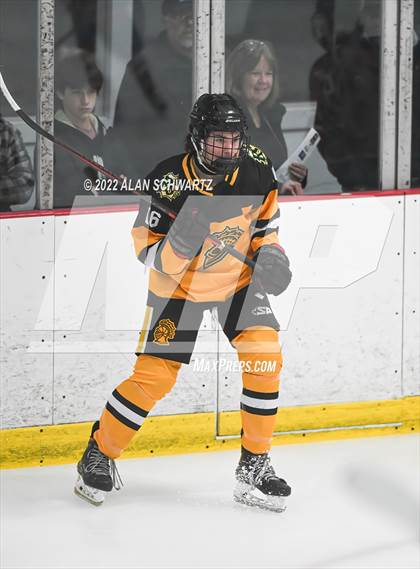 Thumbnail 2 in Fairport @ McQuaid Jesuit photogallery.