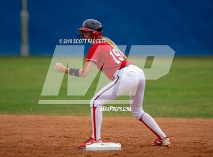 Thumbnail 1 in Santa Margarita vs. Great Oak (CIF SS D1 Quarterfinal) photogallery.
