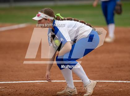 Thumbnail 3 in Santa Margarita vs. Great Oak (CIF SS D1 Quarterfinal) photogallery.
