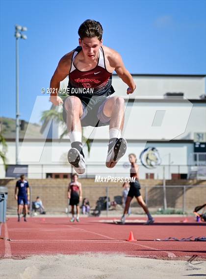 Thumbnail 3 in CIF-SS Sea View League Finals photogallery.